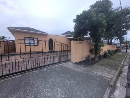 Zenith House Boston Self Catering Accomodation Cape Town Exterior photo